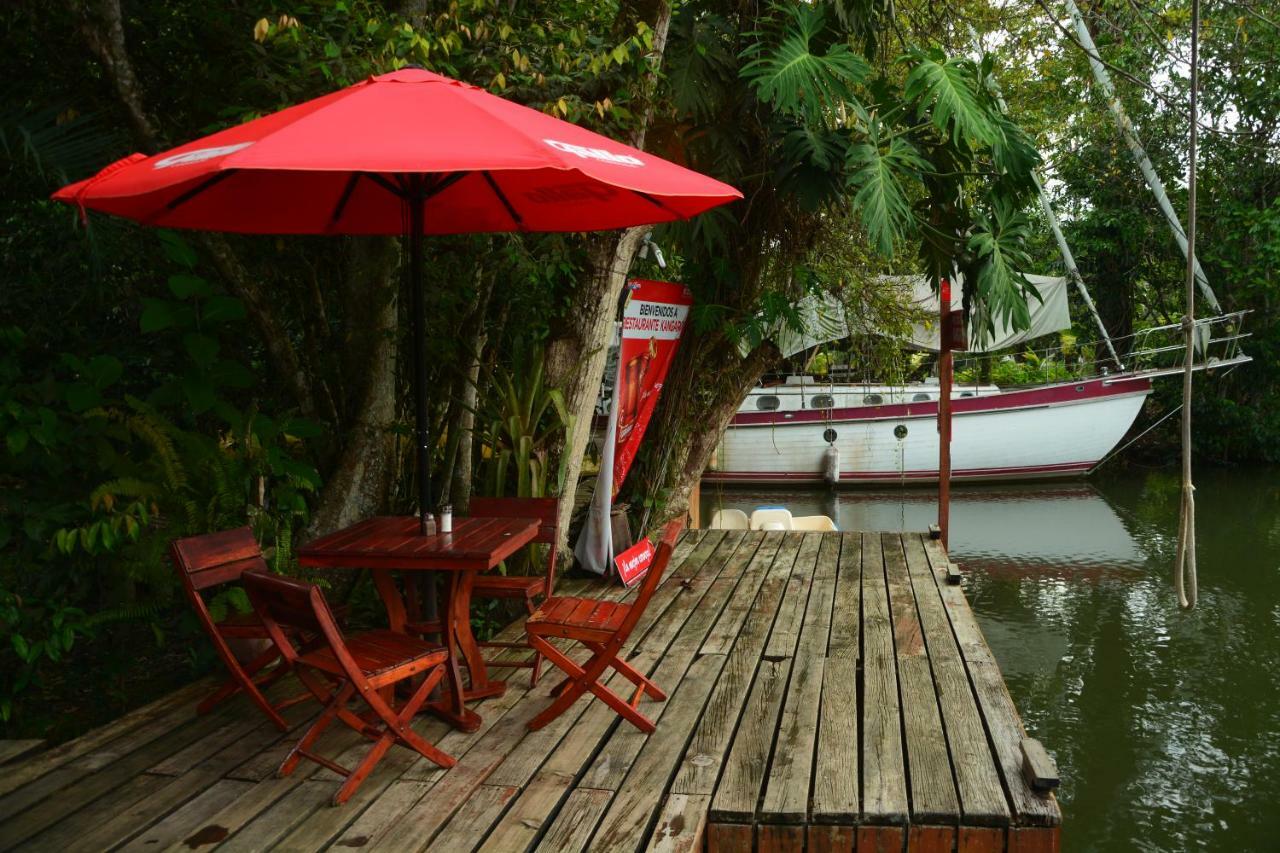 Hotel Kangaroo Y Restaurante Rio Dulce By Eksteriør billede